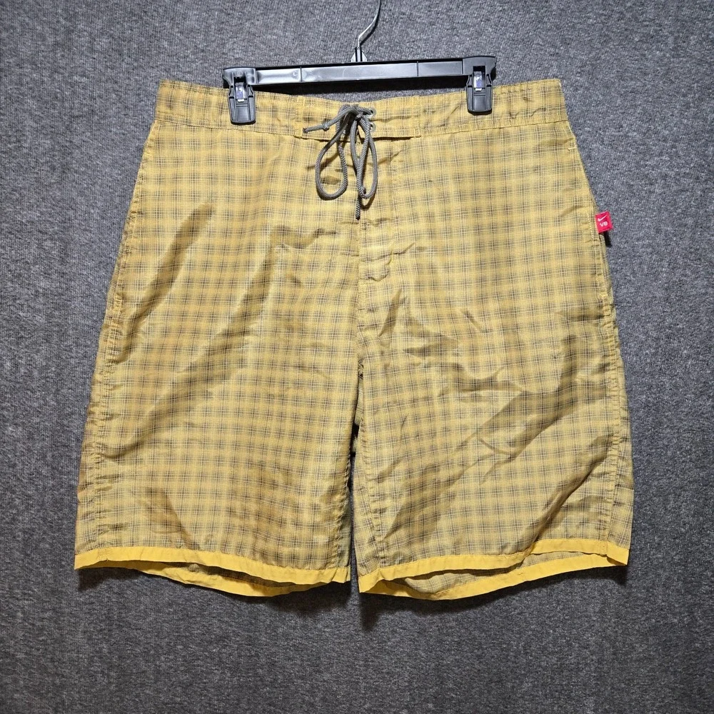 Nike Shorts Men's Medium 36 Volleyball VB Swim Trunks Athletic Board Shorts